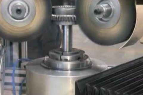 去毛刺设备的种类及其特点分析